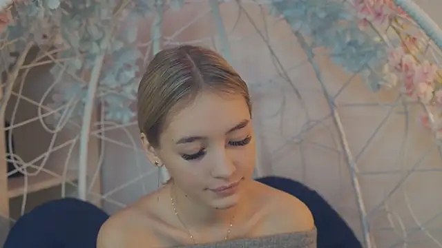 FlairCunard online show from December 25, 3:49 pm