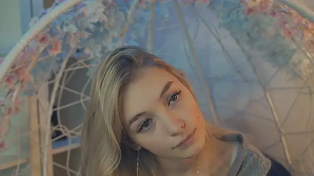 FlairCunard online show from December 29, 11:50 pm