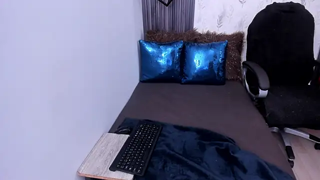 brigittemiller online show from March 17, 6:53 pm