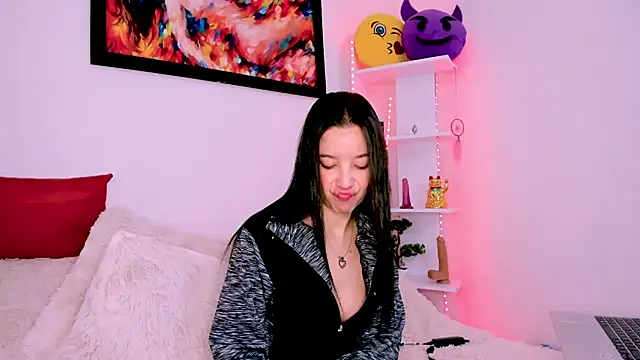 Manuelaa mejiia online show from February 18, 3:21 pm