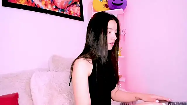 Manuelaa mejiia online show from February 20, 4:14 pm