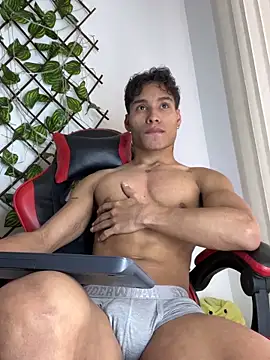 darkviper26 online show from May 11, 12:44 pm