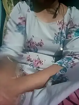 Snapshot of gunjan22 chatting on January 2, 4:02 pm gunjan22 online show from January 2, 4:02 pm