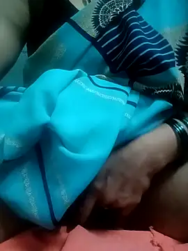 Snapshot of gunjan22 chatting on October 30, 11:11 am gunjan22 online show from October 30, 11:11 am