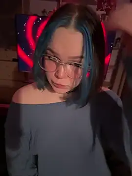 MaddisonHaas online show from December 7, 7:21 pm