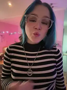 MaddisonHaas online show from February 17, 12:21 am