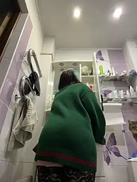 MaddisonHaas online show from March 9, 10:52 pm