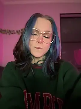 MaddisonHaas online show from March 10, 11:27 pm