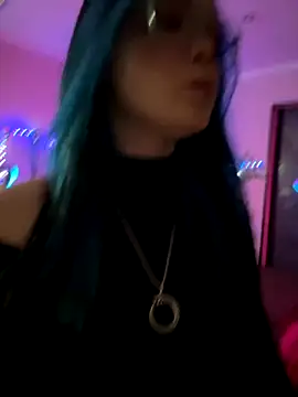 MaddisonHaas online show from October 1, 1:33 am