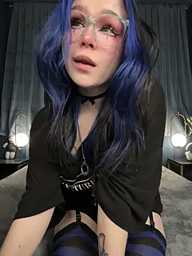 MaddisonHaas online show from December 23, 7:39 am