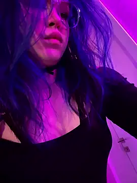 MaddisonHaas online show from January 8, 7:43 am