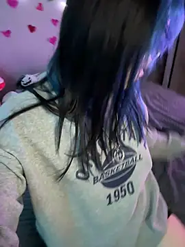 MaddisonHaas online show from March 29, 5:24 pm