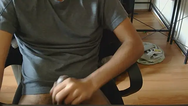 Snapshot of davidevans0989 chatting on July 19, 12:25 am davidevans0989 online show from July 19, 12:25 am