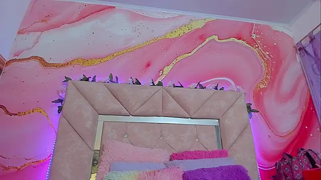 Snapshot of Taylor__cooper chatting on September 24, 6:33 pm Taylor cooper online show from September 24, 6:33 pm