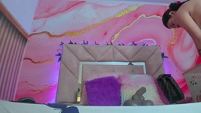 Snapshot of Taylor__cooper chatting on November 5, 6:30 pm Taylor cooper online show from November 5, 6:30 pm