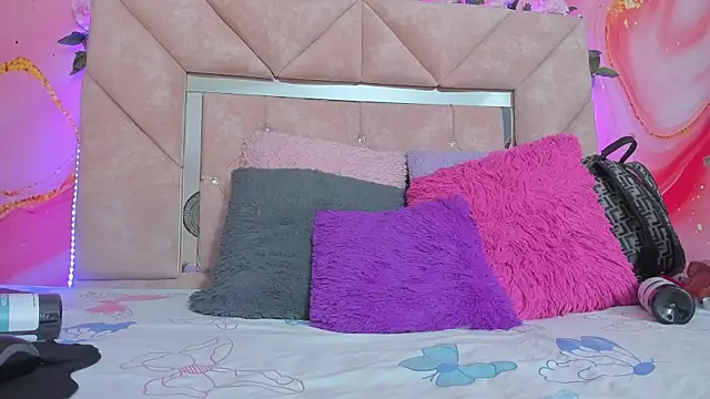 Snapshot of Taylor__cooper chatting on November 29, 6:33 pm Taylor cooper online show from November 29, 6:33 pm