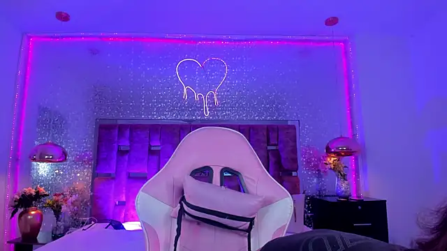 KylieVictoria online show from November 30, 4:16 am