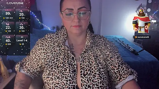 Snapshot of Ivonnee__ chatting on February 5, 6:13 am Ivonnee online show from February 5, 6:13 am