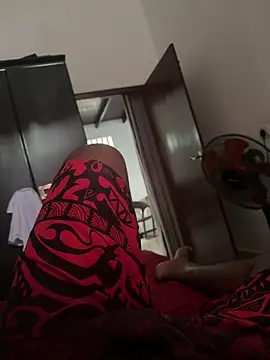 Snapshot of Dreamistofly chatting on April 9, 3:28 am Dreamistofly online show from April 9, 3:28 am