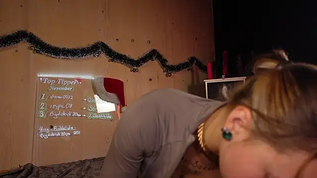 Izzy Inked online show from November 13, 10:30 pm