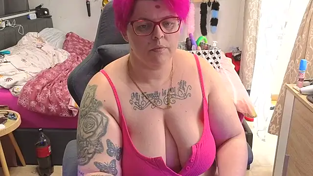 SunshineLexi online show from February 24, 9:43 am