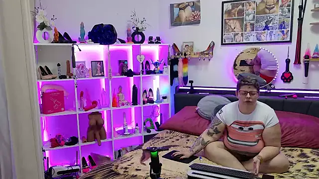 SunshineLexi online show from January 14, 3:28 pm