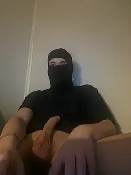 Snapshot of kevin344112 chatting on January 15, 10:24 pm kevin344112 online show from January 15, 10:24 pm