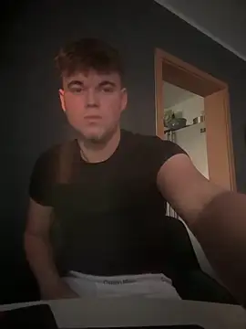 Snapshot of kevin344112 chatting on December 17, 2:34 pm kevin344112 online show from December 17, 2:34 pm