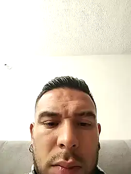 Snapshot of xxierra chatting on December 15, 3:20 pm xxierra online show from December 15, 3:20 pm