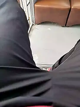 Snapshot of xxierra chatting on December 18, 6:03 pm xxierra online show from December 18, 6:03 pm