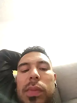 Snapshot of xxierra chatting on December 20, 2:08 am xxierra online show from December 20, 2:08 am