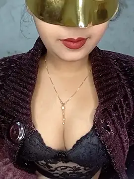 Shanaya Hotty online show from December 17, 7:04 pm