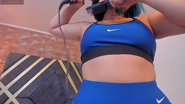 Alahia Dangelo online show from February 21, 11:44 am