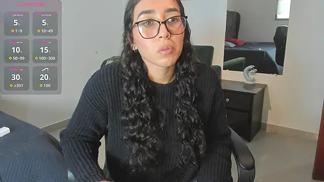  maria foxx  online show from November 4, 7:35 pm