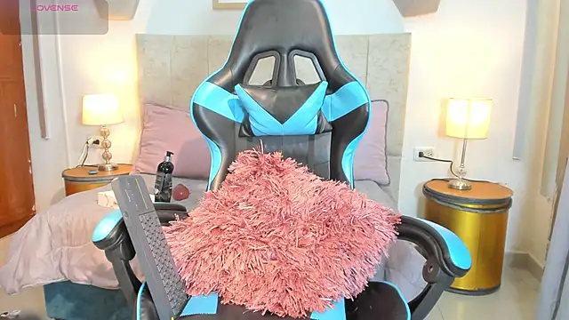 Snapshot of _maria_foxx_ chatting on February 2, 2:27 pm maria foxx online show from February 2, 2:27 pm