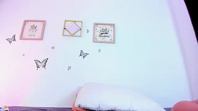 EmmaRogers online show from November 13, 2:27 pm