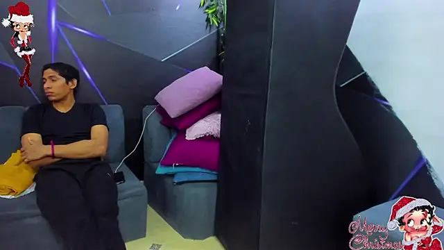 Snapshot of playsgirlhot chatting on November 6, 11:26 pm playsgirlhot online show from November 6, 11:26 pm