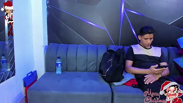 Snapshot of playsgirlhot chatting on November 30, 11:09 pm playsgirlhot online show from November 30, 11:09 pm