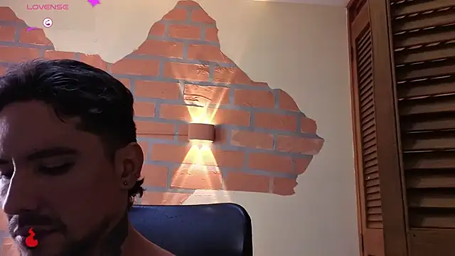 Dylanstonne online show from December 2, 8:37 pm