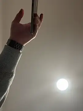 Snapshot of kareem0010 chatting on February 9, 4:29 pm kareem0010 online show from February 9, 4:29 pm