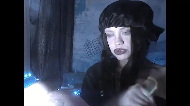 Snapshot of iva_spirit chatting on January 24, 8:13 am iva spirit online show from January 24, 8:13 am