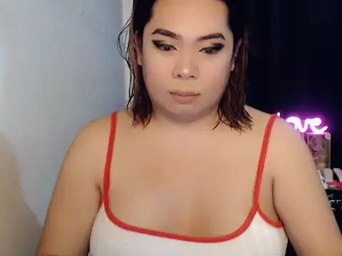 Nathalie Heartxoxo69 online show from April 19, 9:50 pm