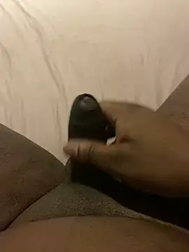 Snapshot of Sexiiiiii97_ chatting on December 17, 8:12 am Sexiiiiii97 online show from December 17, 8:12 am