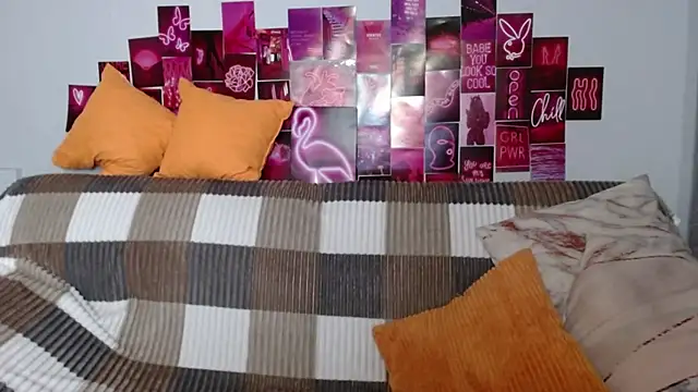 MilanaRoza online show from January 27, 5:47 am