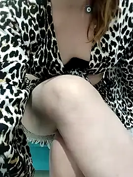 Snapshot of simay1111 chatting on January 13, 10:56 pm simay1111 online show from January 13, 10:56 pm