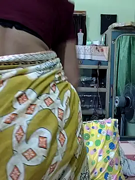 yoursweety09 online show from October 29, 2:03 am