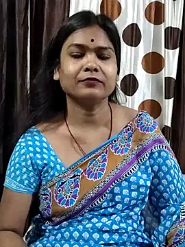Snapshot of yoursweety09 chatting on April 17, 12:02 am yoursweety09 online show from April 17, 12:02 am