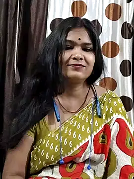 Snapshot of yoursweety09 chatting on April 19, 12:11 am yoursweety09 online show from April 19, 12:11 am