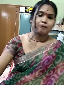 Snapshot of yoursweety09 chatting on April 23, 1:57 pm yoursweety09 online show from April 23, 1:57 pm
