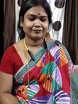 Snapshot of yoursweety09 chatting on May 8, 2:06 am yoursweety09 online show from May 8, 2:06 am